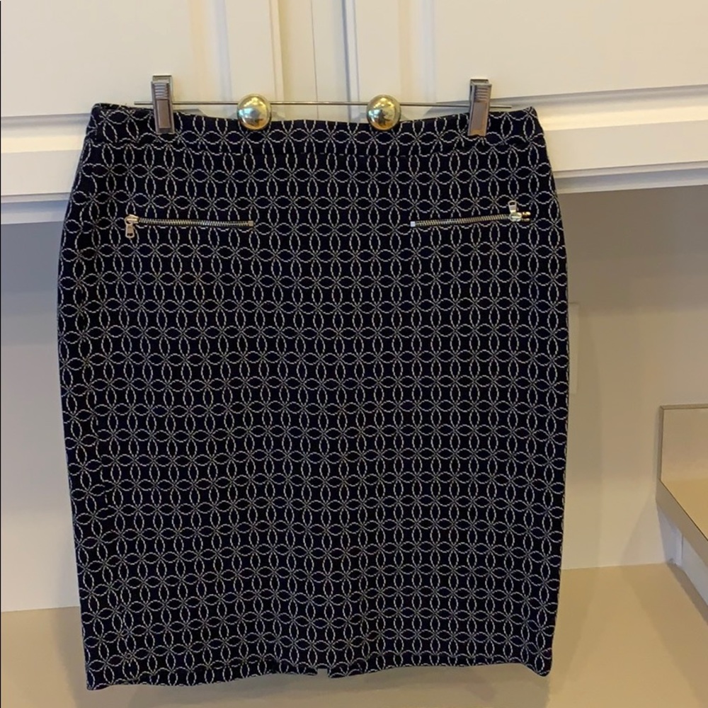 TALBOTS Navy Blue and White Wool Blend Skirt.